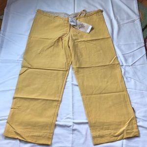 NWT yellow Prana Capri